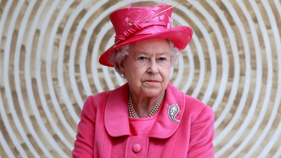 Közel egy évtizedig titkolták ezt az egy dolgot Erzsébet királynő elől, így reagált a néhai uralkodó, amikor megtudta a botrányos részeteket