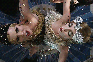 GLAMOURSZKÓP 2015. április