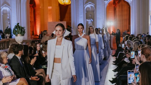 Ezek a tökéletes esküvői ruhák a hazai divat szerelmeseinek