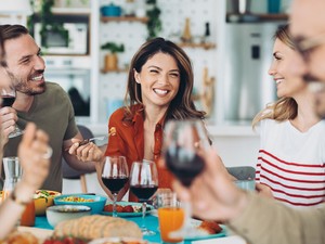 Kik az introvertált extrovertáltak, akik úgy érzik, senki nem érti meg őket?