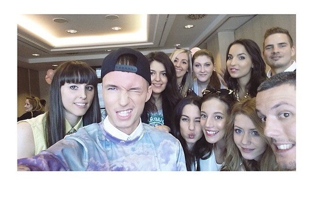 És íme, a nagy Bloggerreggeli-selfie!