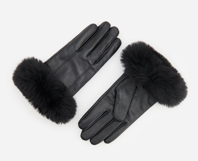 Szőrmés kesztyű 5 995 Ft RESERVED