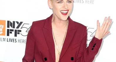 Kristen Stewart szinte felismerhetetlen platina szőkén
