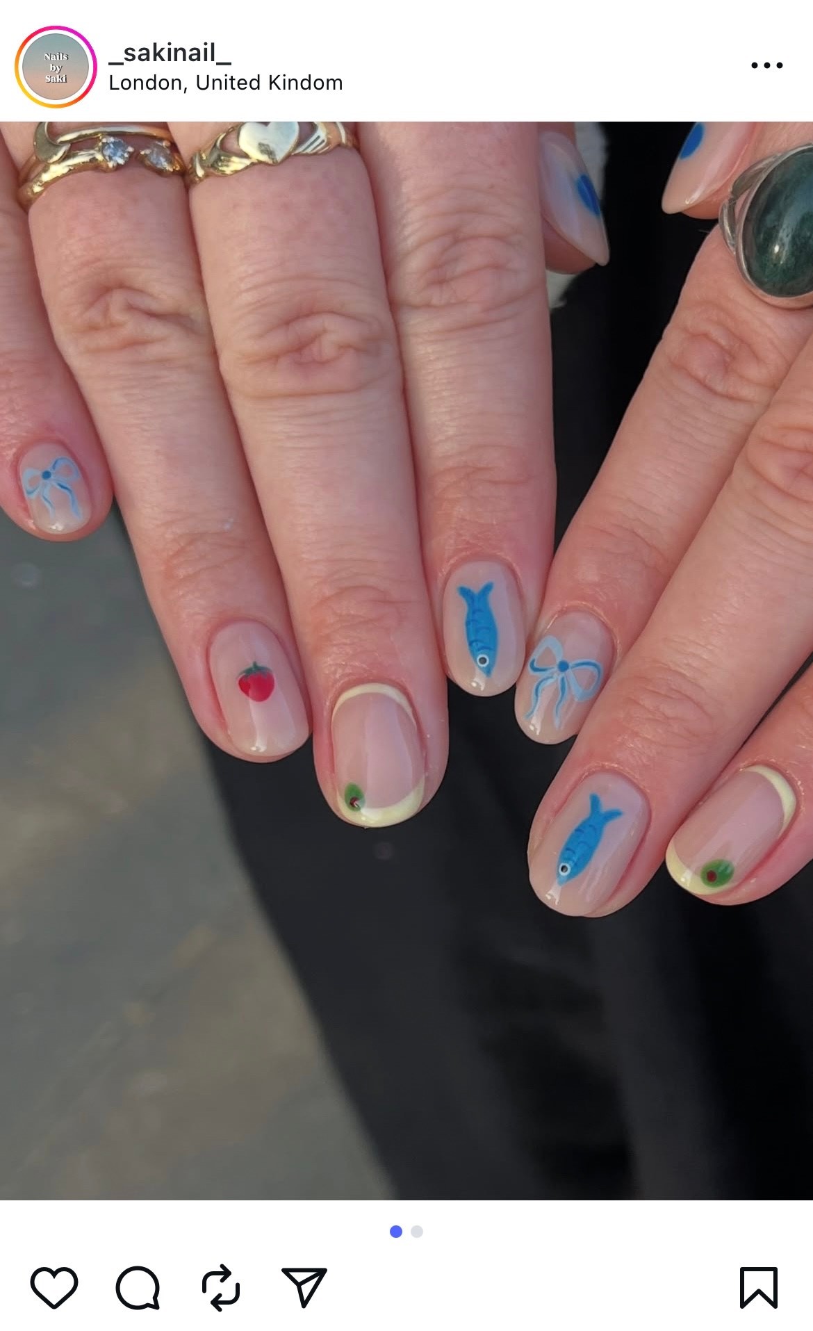 A játékos minták csodásan fel tudják dobni a letisztult alapot – akár ősszel is egy kis vidámságot tudnak előidézni ezek a díszítések