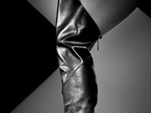 Fájdalmasan gyönyörű: Tóth-Kern Enikő cipői