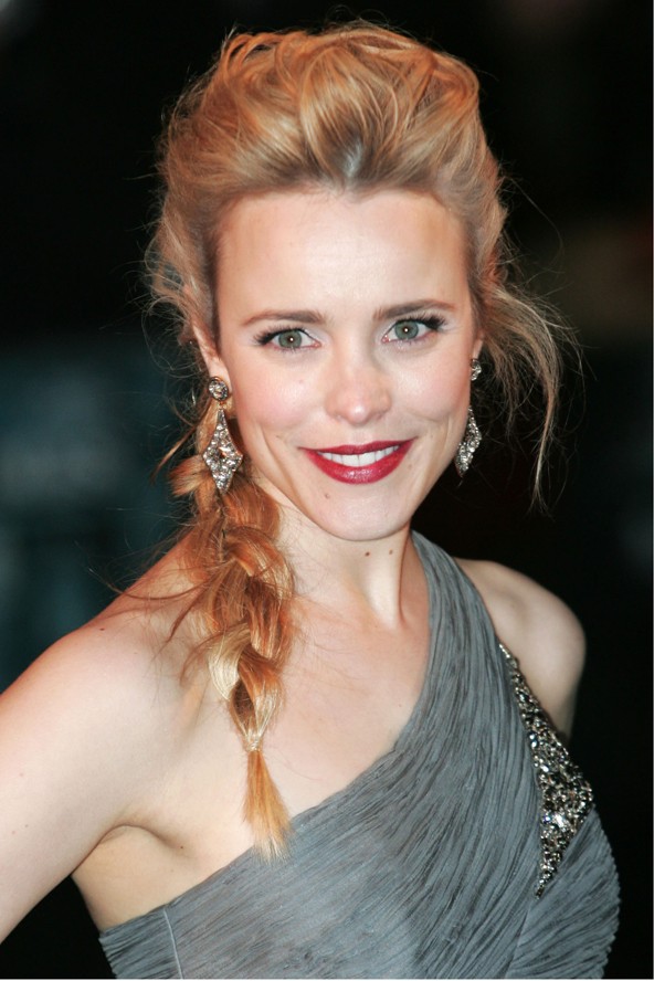 Frizurák és hajstílusok a sztároktól, amit bevethetsz az esküvődön is