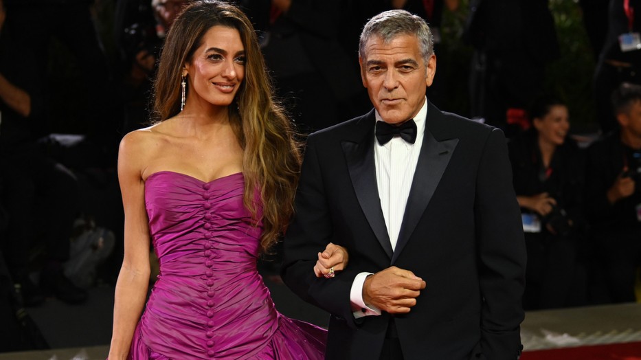 Amal Clooney és George Clooney óriási feltűnést keltettek a vörös szőnyegen