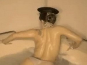 Videó: Pornósként fetreng Lady Gaga