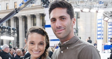 Döbbenet! Félmeztelenül érkezett a terhes anyuka az MTV VMA vörös szőnyegére!