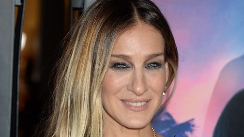 Sarah Jessica Parker gyönyörű csipkeruhában