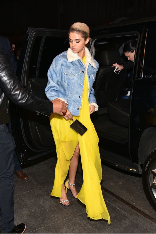 Selena Gomez és a szőke haja újra feltűntek a vörös szőnyegen