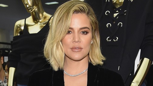 Kismama farmert csakis topless reklámoz a Kardashian-lány