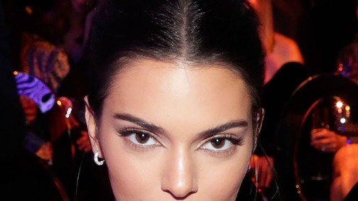 Ezt nem gondoltuk volna! Kendall Jenner vele ápolja a legjobb kapcsolatot a családból