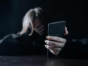 Dr. Gyurkó Szilvia: „Te is sokat tehetsz, ha azt látod, hogy valakit bántanak a neten”