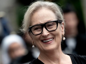 Nagy probléma, hogy nőként a ráncaink felé irányuló külső undort belsővé tesszük