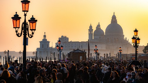 Úti célok, amelyeket ellepett a turisták hada: ezek most a legzsúfoltabb helyek Európában