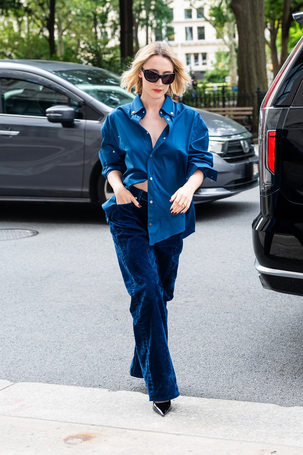 Saoirse Ronan Ferragamo szettje tökéletesen testesíti meg a hétköznapi sikket