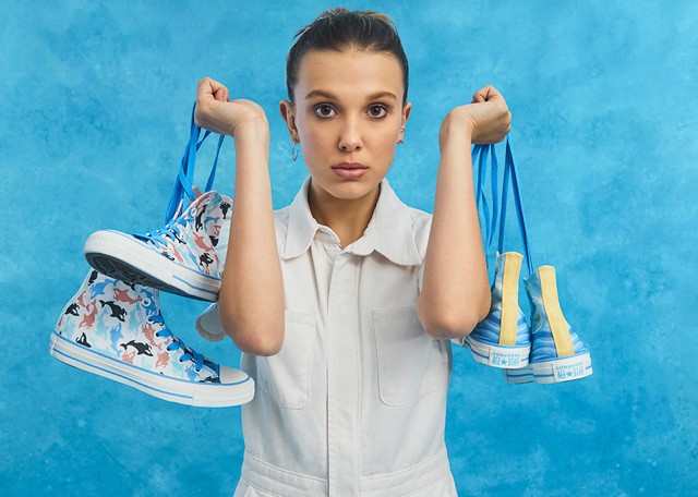 Millie Bobby Brown a Converse kollekciójával