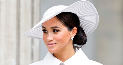 Meghan Markle nyilvánosan üzent méregdrága gyűrűjével: így érezheti most magát a szakértő szerint