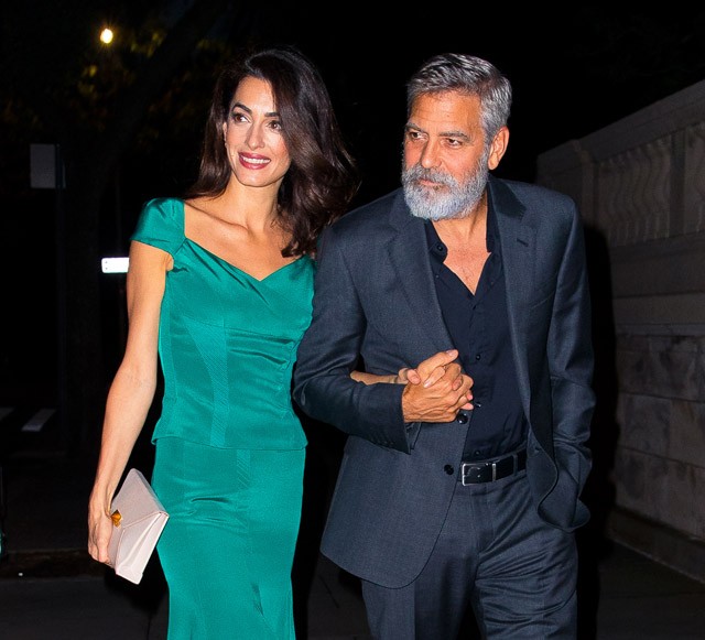 Amal Clooney minden negyvenes nőt lekörözött ezzel a ruhával