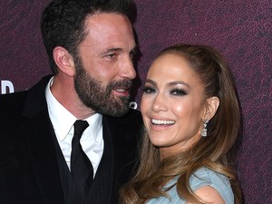 Szerelmes tekintetek: Jennifer Lopez és Ben Affleck odáig vannak egymásért