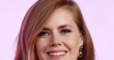 Ejha! Amy Adams aztán tényleg dekoltázst villantott