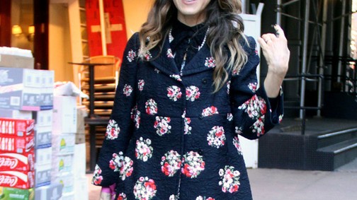 Imádjuk Sarah Jessica Parker nagyi kabátját