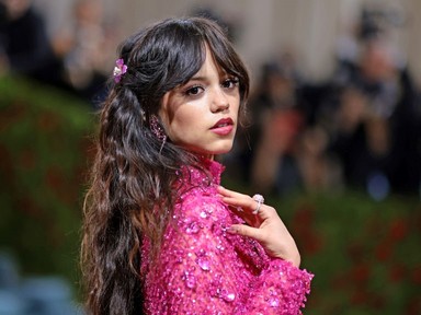 Jenna Ortega átlátszó felsője lesz a szezon új kedvence