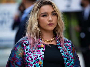 Florence Pugh szakított 21 évvel idősebb barátjával, és nem véletlenül titkolta idáig
