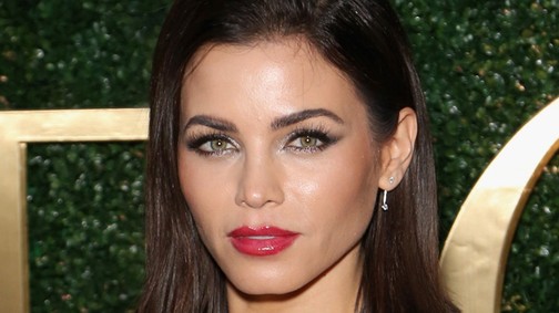 Jenna Dewan válása óta a végzet asszonya lett: most mellét mutogatja ebben a ruhában!