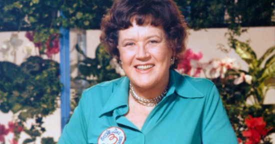 Kémnő volt a főzőműsorok királynője: Julia Childnak köszönhetően változott meg a nők főzéshez való viszonya