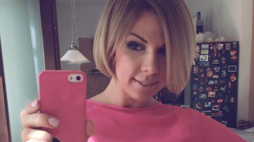 Pirner Alma a pink üzletasszony