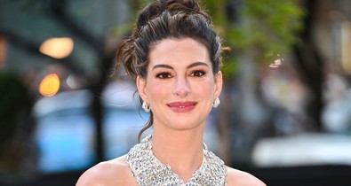 Fotókon a bizonyíték, hogy Anne Hathaway kétszer olyan gyönyörű, mióta kisbabát vár