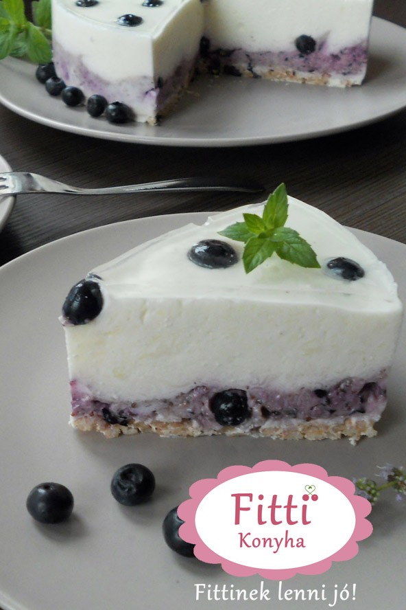 áfonyás joghurttorta