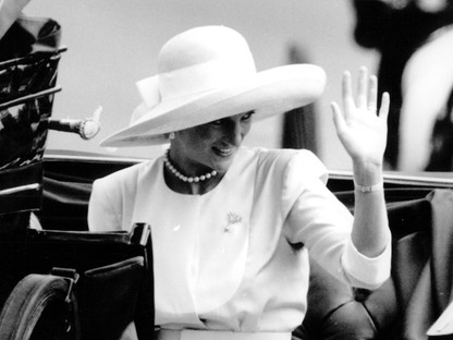 Szívszorító: ilyen volt amikor Diana hercegné és a kis Harry még együtt ünnepelték a királynő születésnapját