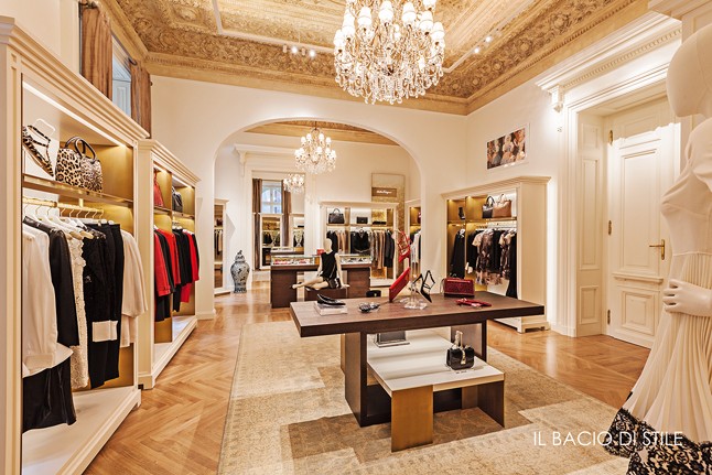 Il Bacio di Stile, Budapest