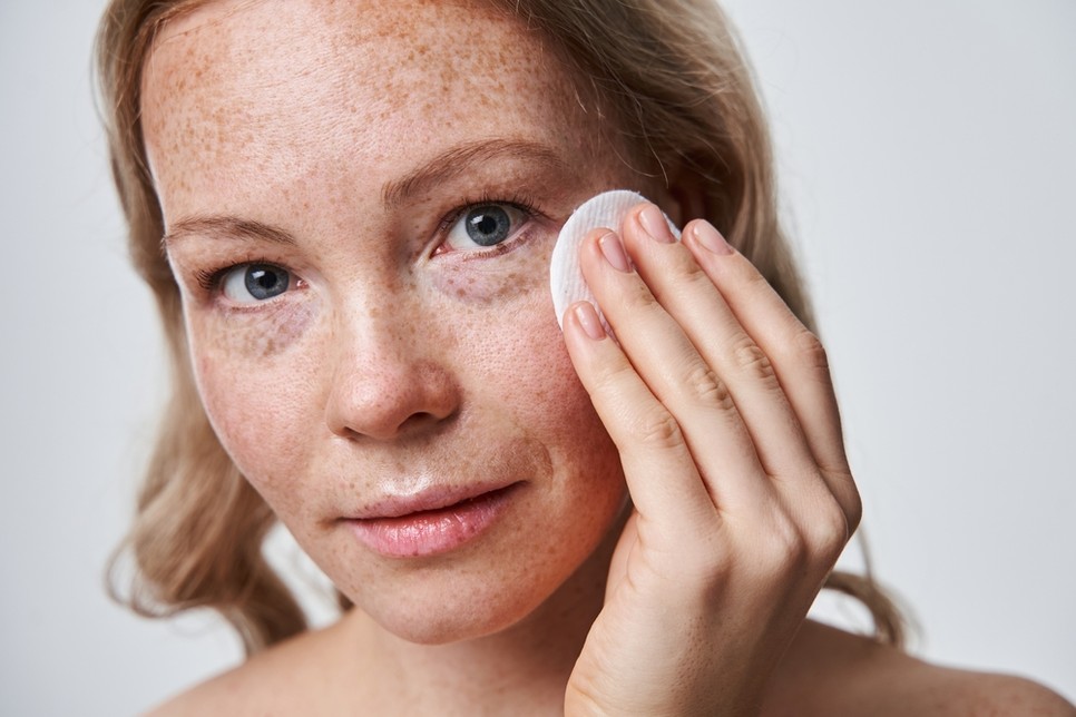 shutterstock 2089979083