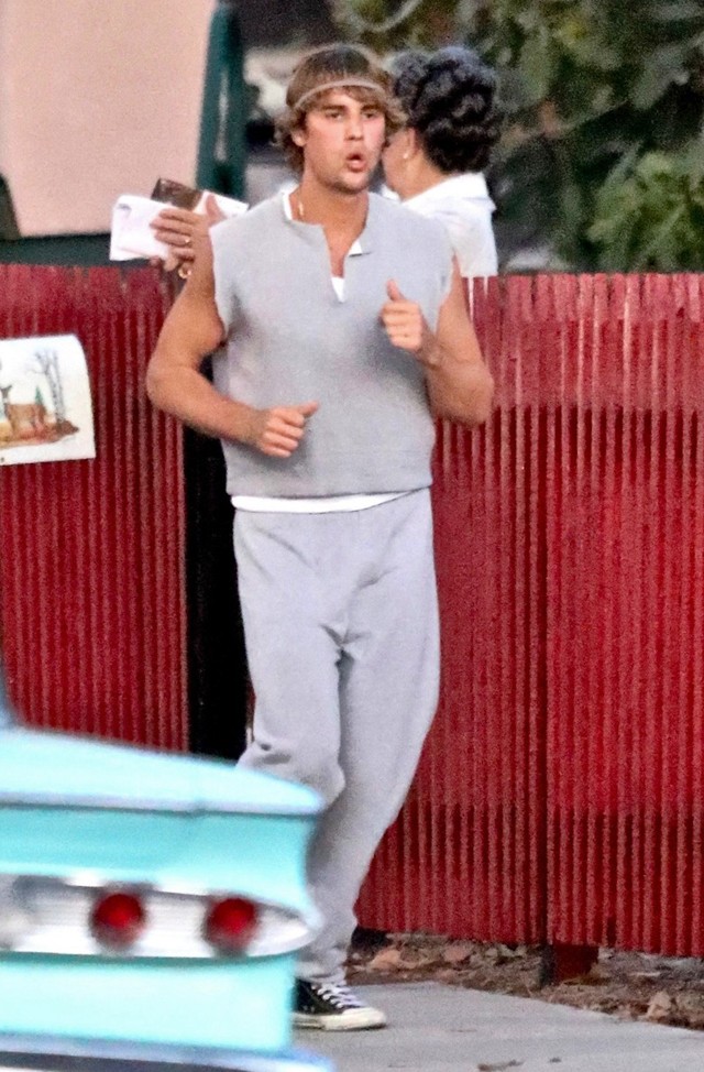 Justin Bieber egészen bizarr ezzel a Jane Fonda frizurával