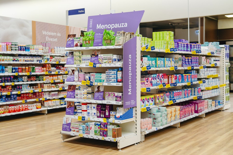 Menopauza a Tescóban: dedikált polcok és edukáció segítik a nőket a változókor során
