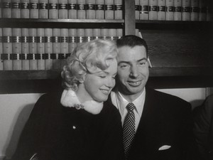 Ő volt Marilyn Monroe egyetlen igazi szerelme: 20 éven át küldött friss virágokat a színésznő sírjára