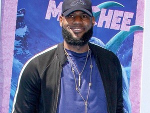 Heti cuki: LeBron James kislányával a Jégvarázs dalát éneklik