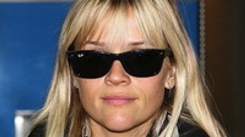 Miért visel Reese Witherspoon frufrut? A valódi ok!