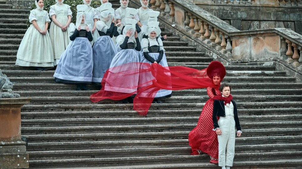 A KARMA Pécsi Kesztyű manufaktúra is dolgozott a Frankenstein című produkción