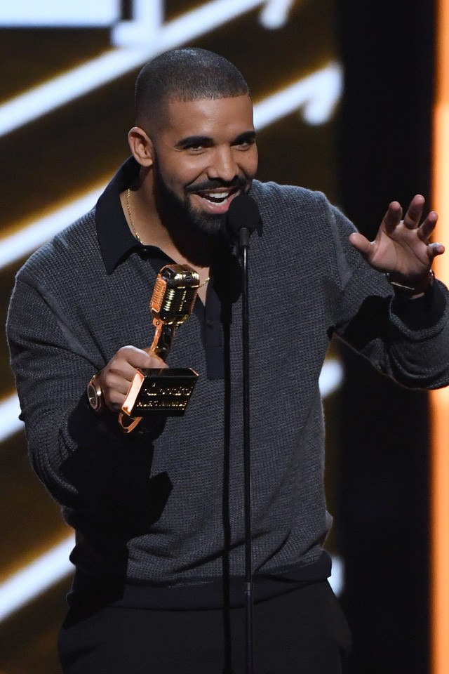 Ezt biztos nem láttad jönni: Közös dalt készített Drake és a Louis Vuitton!