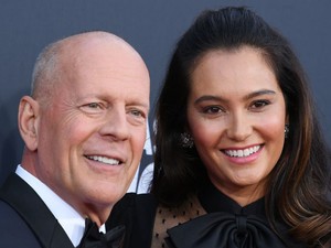 A legnehezebb időkben is kitart: Bruce Willis felesége olyan videót tett közzé, amit nehéz könnyek nélkül kibírni