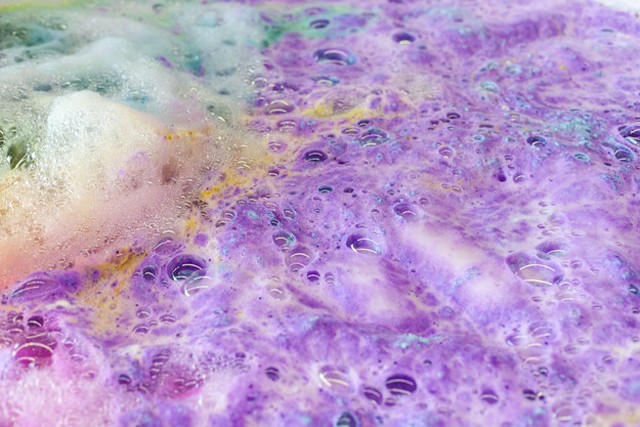 bomb cosmetics, fürdőgolyó, fürdősütik, organikus, fürdő, habfürdő, shaevaj