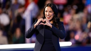 „Majdnem minden nő mögött, aki abortuszon esik át, van egy férfi is” - Alexandria Ocasio-Cortez nem csak a női jogokért politizál