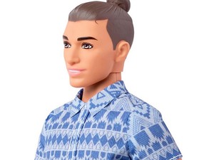 Konttyal és sörhassal érkezik az új Ken baba!