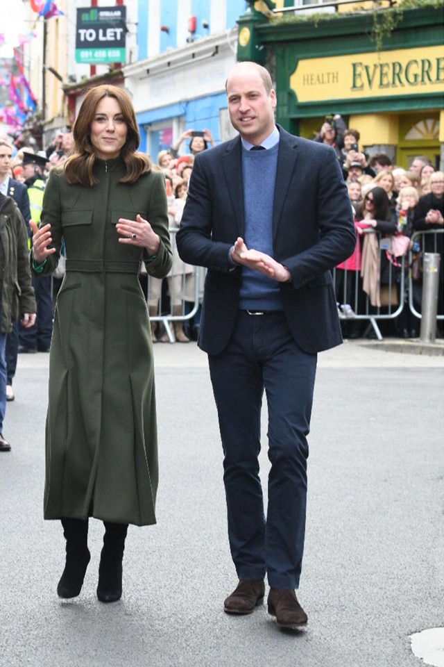 Katalin hercegné alakja egyszerűen TÖKÉLETES ebben a ruhában