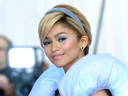 Zendaya Hamupipőke ruhája konkrétan égett a Met gálán